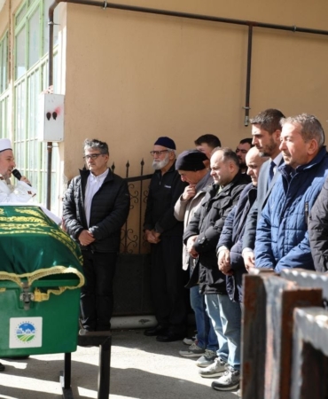 Kuzey Marmara Otoyolu’ndaki feci kazada ölen sürücü toprağa verildi