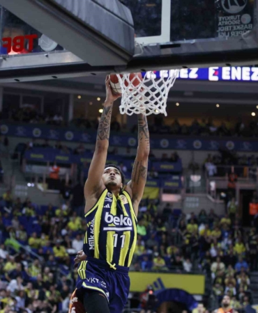 Potadaki derbide kazanan Fenerbahçe