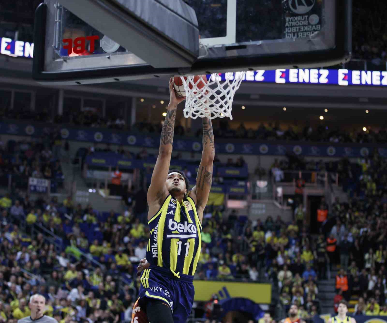 Potadaki derbide kazanan Fenerbahçe