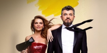 Pelin Karahan ve Tuna Kırlı "Kaç Para Bi Fön" oyunuyla tiyatroseverlerle buluşacak