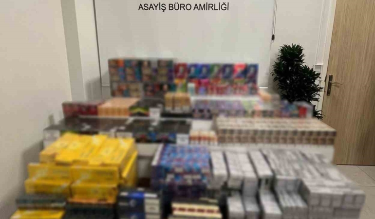 Maltepe’de kaçakçılık operasyonu: Bin 201 elektronik sigara, 4 bin 80 sigara ve 365 puro ele geçirildi