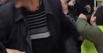 İndirimi duyan erkekler de koştu