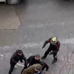 Ataşehir’de yol verme tartışması sopalı kavgaya dönüştü