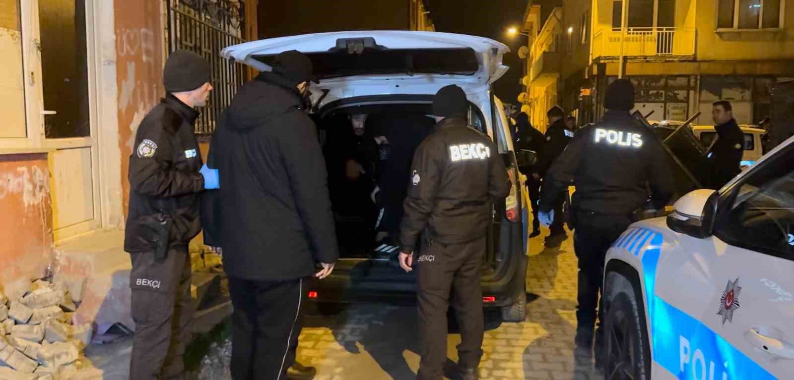 Edirne’de evde 18 düzensiz göçmen yakalandı