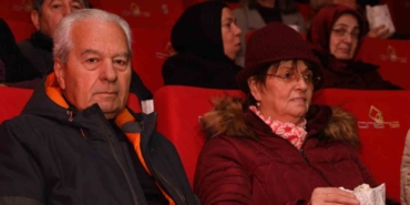 Yarım asırlık çiftler sinemada buluştu
