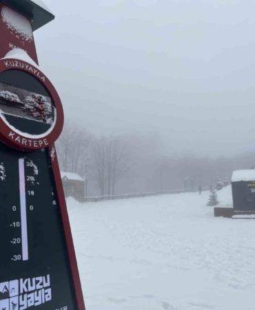 Kartepe’de kar yeniden etkisini gösterdi