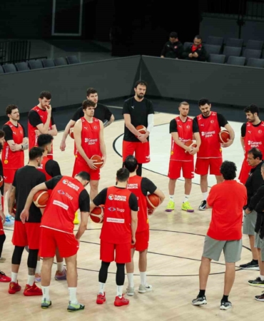 A Milli Erkek Basketbol Takımı, Sırbistan maçı hazırlıklarına başladı