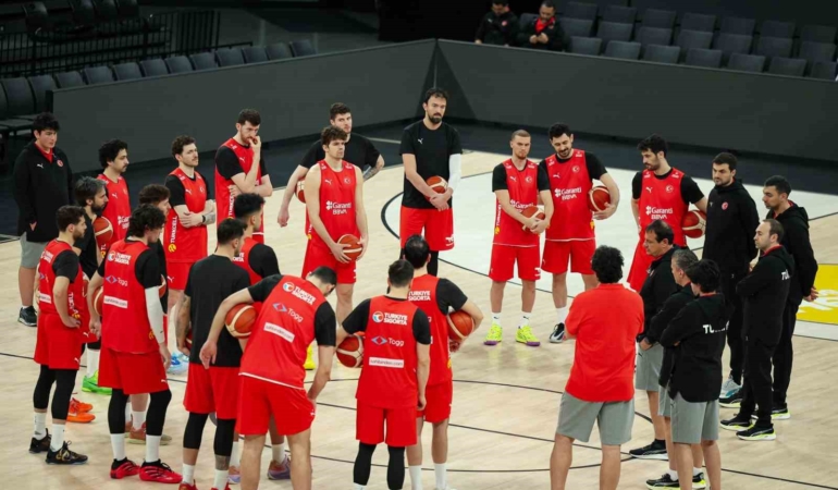 A Milli Erkek Basketbol Takımı, Sırbistan maçı hazırlıklarına başladı