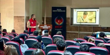 Bilecik’te "Gençlik Ve Güvenli Gelecek Projesi" kapsamında öğrencilere bilgilendirme