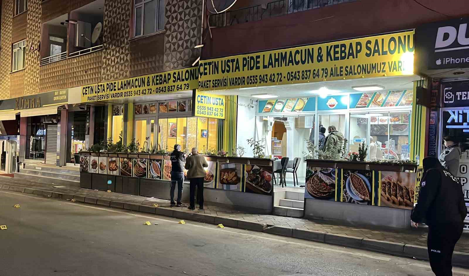 Kocaeli’de kebapçıya silahlı saldırının görüntüleri ortaya çıktı
