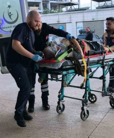 Bursa’da beton tankeri devrildi: 1 ölü