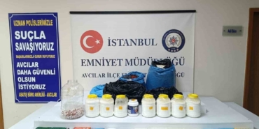 Avcılar’da otomobilde uyuşturucu sevkiyatına polis engeli: 3 gözaltı