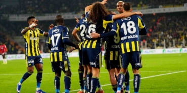 Fenerbahçe’nin namağlup ünvanını 21. haftada da sürdürdü