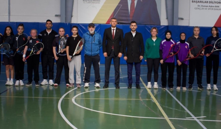 Bilecik’te Okul Yıldızlar Tenis Turnuvası tamamlandı