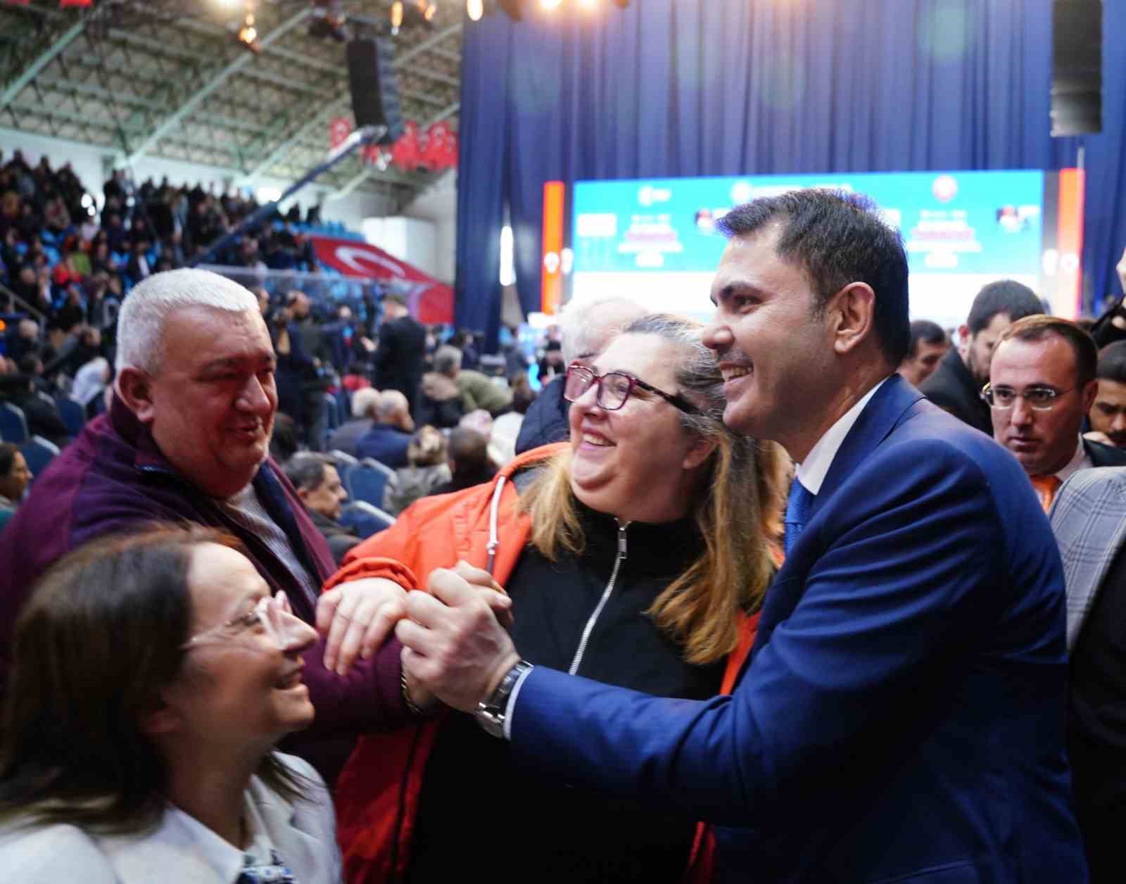 Bakan Kurum: "Türkiye zorluklar karşısında dimdik ayakta"