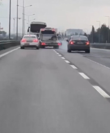 Tuzla’da aracı sıkıştırıp şoförü darp eden sürücü adliyeye sevk edildi