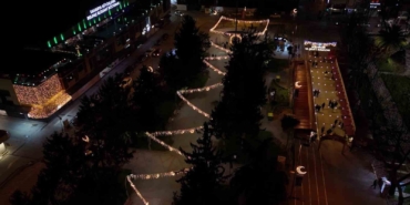 Çark Caddesi Ramazan ayına özel led ışıklarla süslendi
