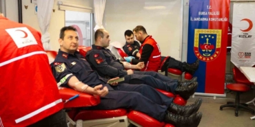Bursa Jandarması’ndan Kızılay’a anlamlı katkı