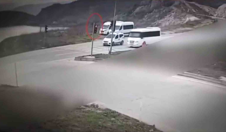 Bursa’da kırmızı ışık ihlallerine geçit yok, kameralar anbean izliyor