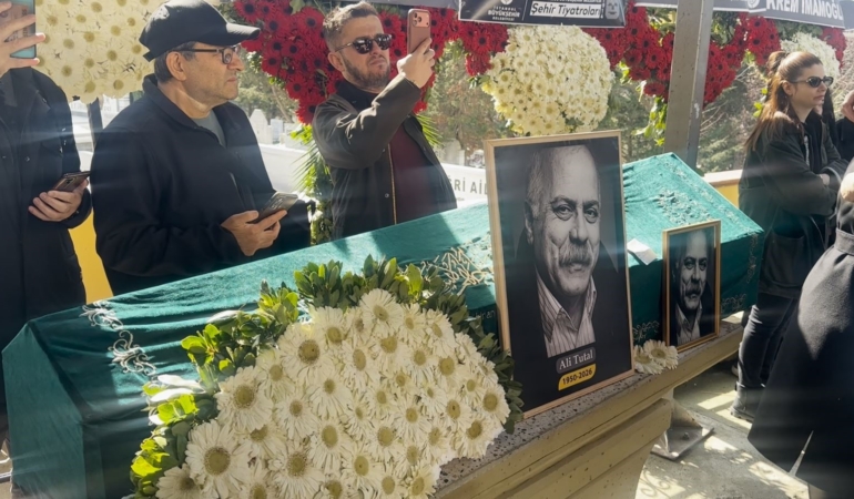 Usta oyuncu Ali Tutal son yolculuğuna uğurlandı