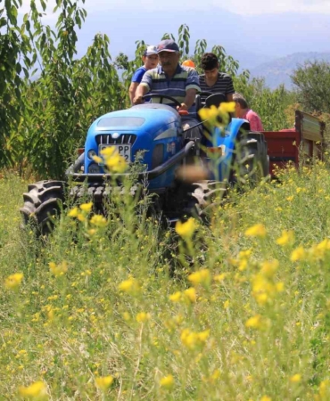Traktörde "50 binler kulübü"ne 2 şehir daha katıldı