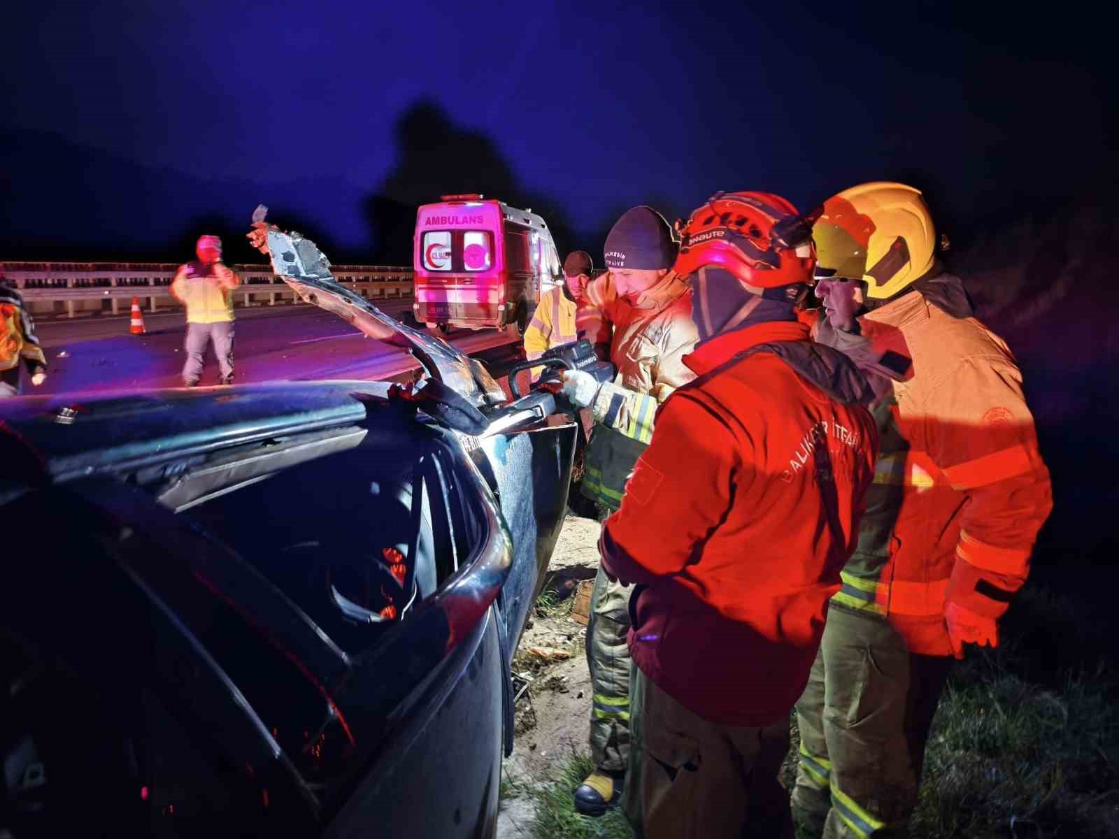 Susurluk’ta otoyolda feci kaza: 1 kişi hayatını kaybetti