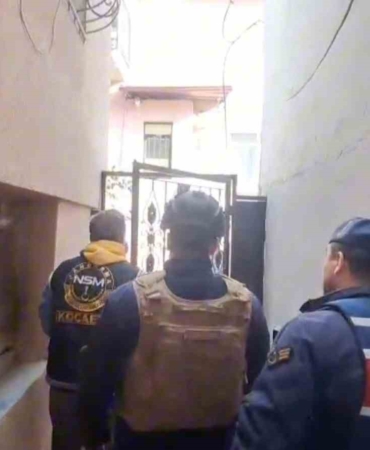 Evleri uyuşturucu serasına, tuvaletleri laboratuvara çevirmişler: 36 gözaltı