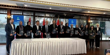 Türkiye Yeşilay Cemiyeti Genel Başkanı Dinç: "Gençlerimizin yüzde 12’si kumar, bahis ve tütün reklamlarını pasif olarak izliyor"