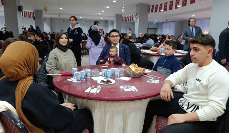 Bilecik’te 400 öğrenciyle dayanışma sofrası kuruldu