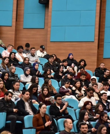 Üniversiteli gençlere IBAN Suiistimallerine karşı panel