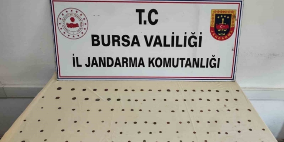 Bursa’da tarihi eser operasyonu: 137 adet sikke ele geçirildi