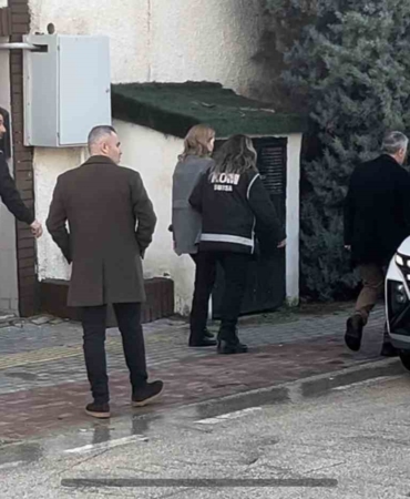 Bursa Büyükşehir Belediye Başkanı Bozbey gözaltına alındı