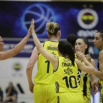 Fenerbahçe, Kadınlar Basketbol Süper Ligi yarı final serisinde 1-0 öne geçti