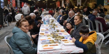 Ramazan’ın bereketi 1050 konutlar’da paylaşıldı