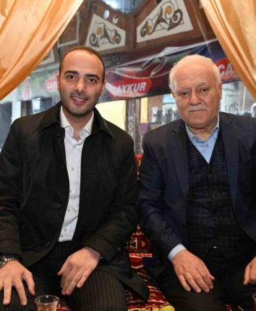 Nihat Hatipoğlu, Ramazan sohbetiyle Gaziosmanpaşa’da gönülleri buluşturdu