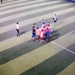 Stres atmak için gittikleri halı saha maçında yumruklar konuştu