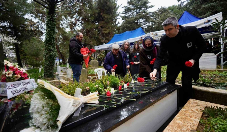Merhum Hüseyin Güler vefatının ikinci yılında Kartal’da mezarı başında anıldı
