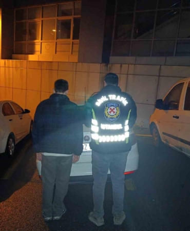 Avcılar’da trafikte takip ettiği sürücüye tehditler savuran şahıs yakalandı