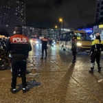 Esenyurt’ta polis ekiplerinden trafik denetimi