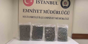 Sultanbeyli’de dron ile takip edilen uyuşturucu satıcısına operasyon kamerada