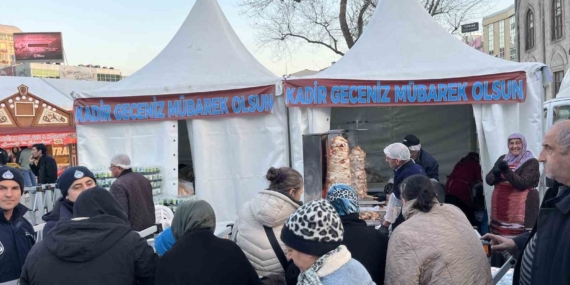 Gaziosmanpaşa Belediyesi’nden iftarda vatandaşlara döner ikramı