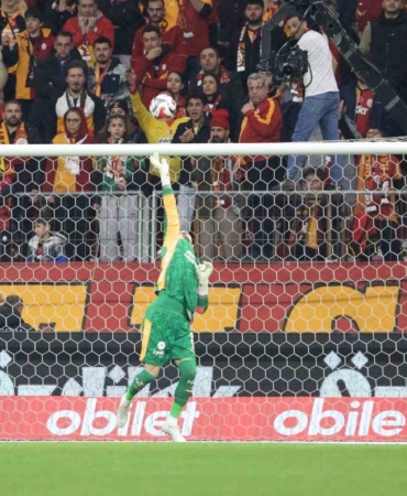 Uğurcan Çakır’dan alkışlanacak hareket