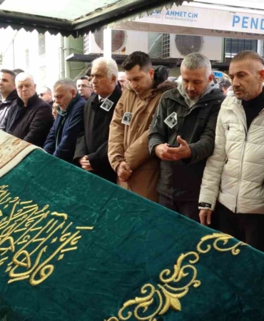 Pendik’te otopark kavgasında hayatını kaybeden Hüseyin Teke son yolculuğuna uğurlandı