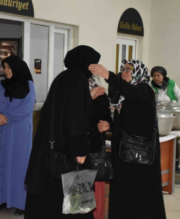 10 yıllık akraba iftarı geleneği 500 kişilik katılımla gerçekleşti