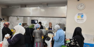 Karacabey Belediyesi’nden binlerce vatandaşa destek
