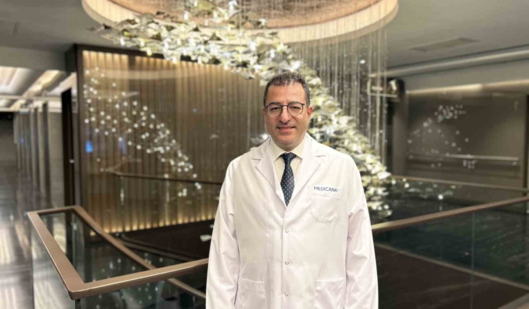 Erkeklerde diş estetiğinde yeni moda: Grillz