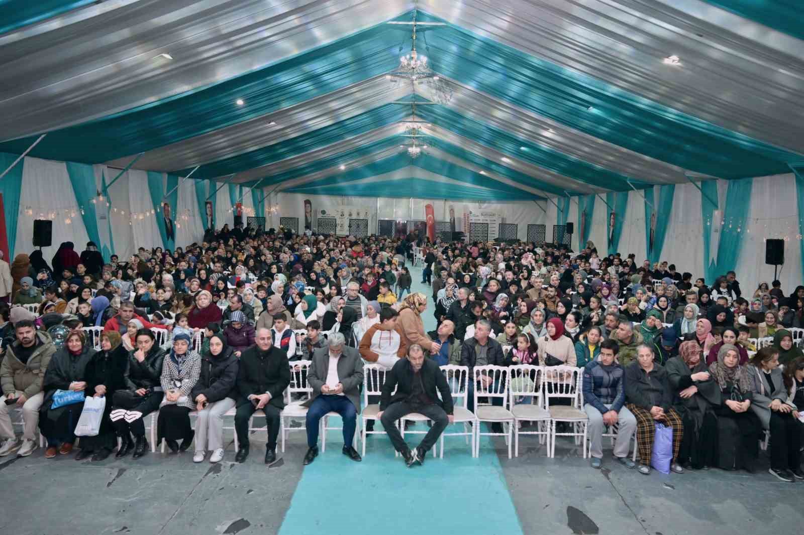 Esenyurt’ta şiir ve muhabbet dolu Ramazan akşamı