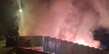 Üsküdar’da şantiyede işçilerin kaldığı konteynerlerde yangın