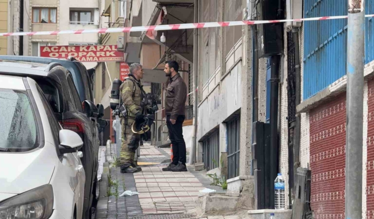 Bağcılar’da yangın tüpü dolumu yapılan iş yerine gaz sızıntısı: 2 işçi 6 sağlık çalışanı zehirlendi