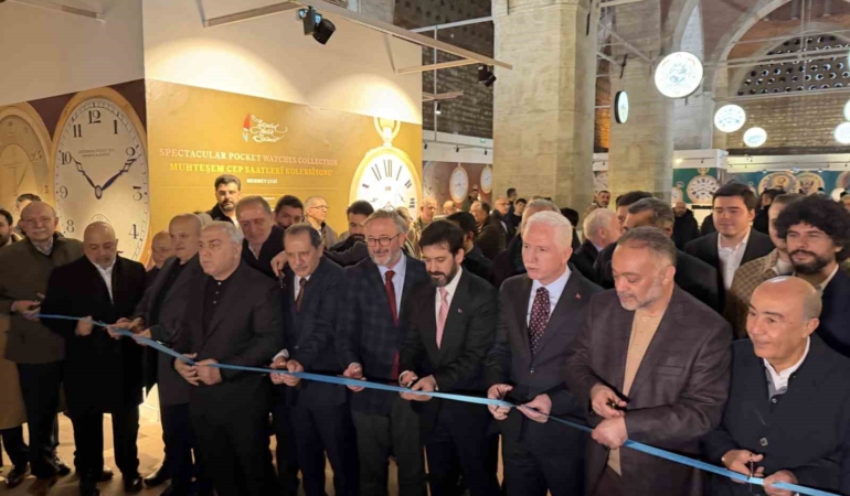 İstanbul’da zamanın 400 yıllık hikayesi sergileniyor